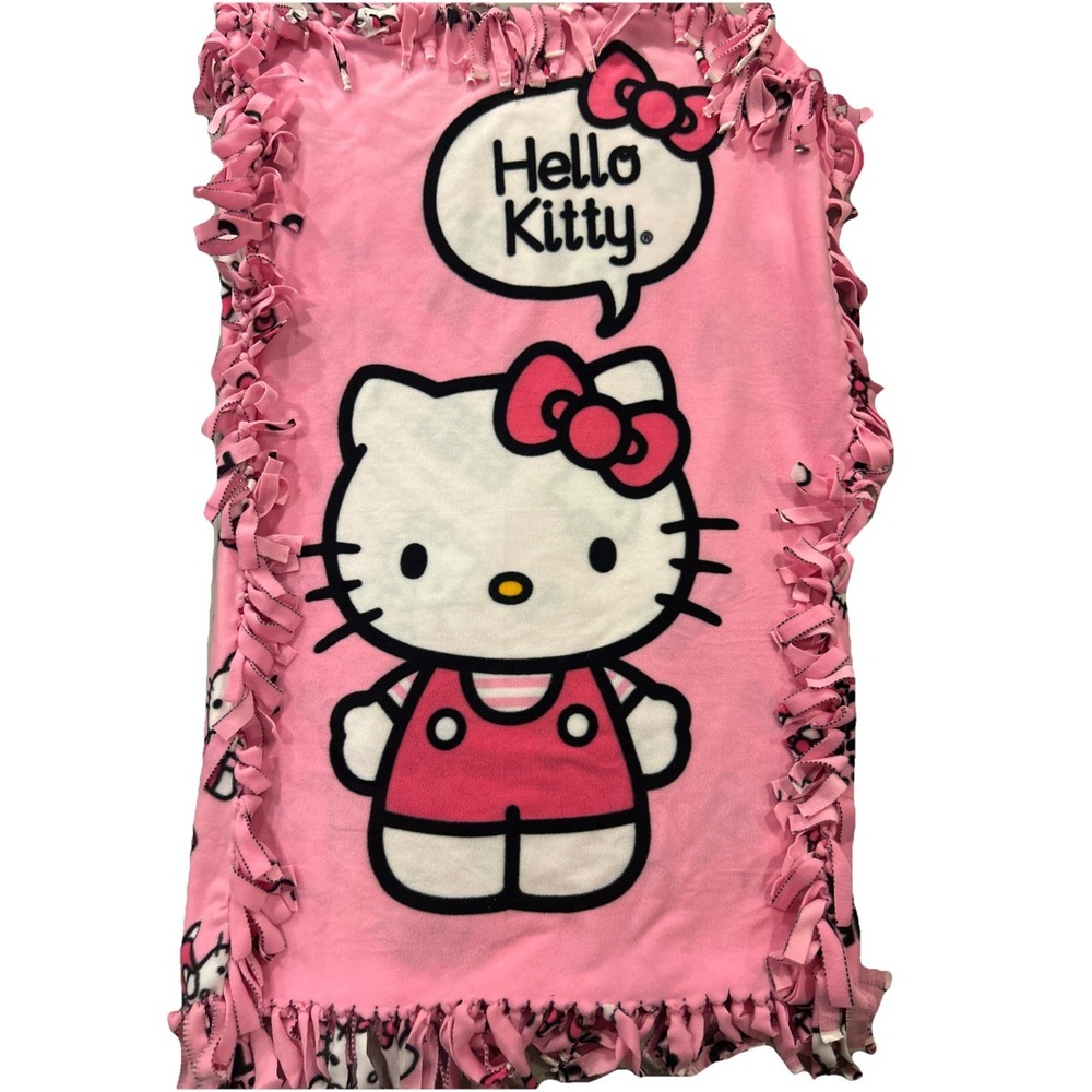 Hand-Tied Fleece Blanket/Throw Hello Kitty NEW Reversible